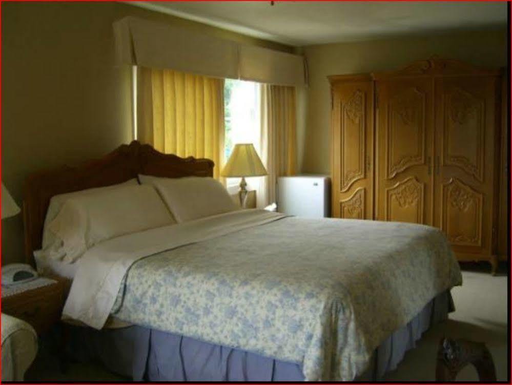 Bluecrest Bed And Breakfast Niagara Falls Eksteriør bilde